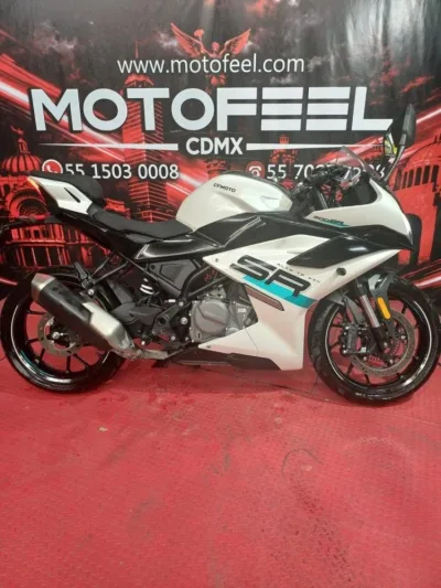 CFMOTO 300 SR 2025